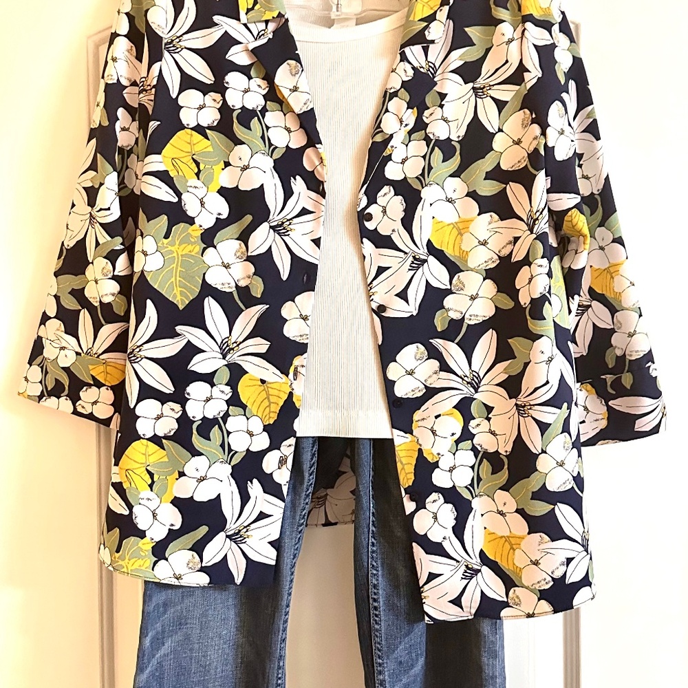 Zara Basics Button Down Shirt Floral Print Size M